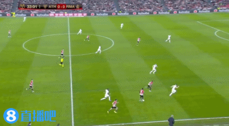 乌度卡：我们按范弗里特本赛季不复出来备战 但确实存在回归可能