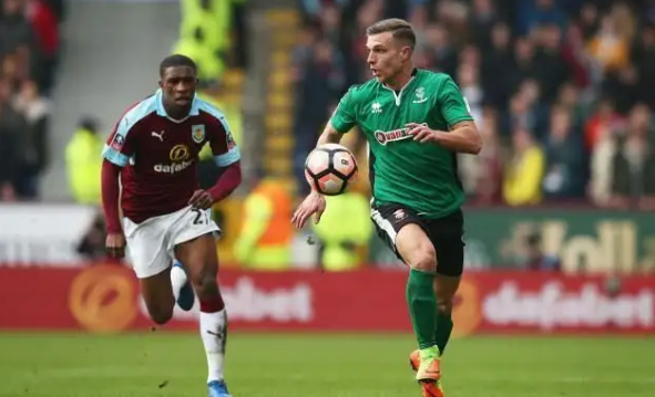 NBA交易截止日：湖人换回德章泰·穆雷