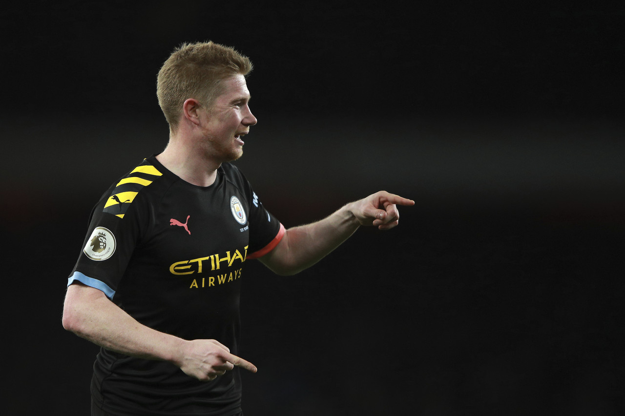 [NBA]哈登开启进攻模式 借掩护三分紧咬比分