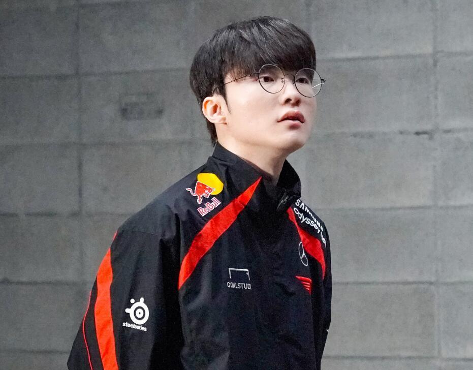 合的出球迅 合的出球迅